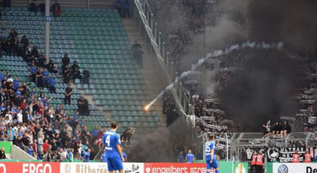 Επεισόδια και διακοπή στο Μαγδεμβούργο – Άιντραχτ