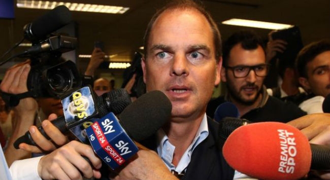 Ντε Μπουρ: “Χαρούμενος που είμαι στην Ίντερ”
