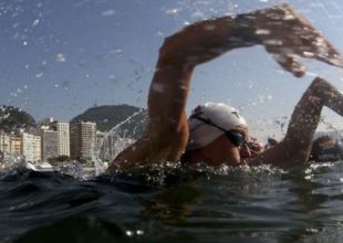 Βύθισε την αντίπαλό της για να πάρει μετάλλιο!