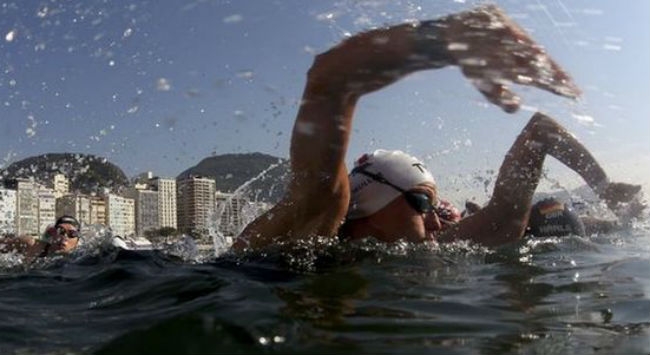 Βύθισε την αντίπαλό της για να πάρει μετάλλιο!