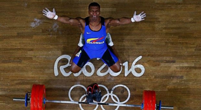 Λύγισε ο Φιγκερόα μετά την κατάκτηση του χρυσού Λύγισε ο Φιγκερόα μετά την κατάκτηση του χρυσού