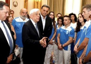 Στον Πρόεδρο της Δημοκρατίας οι Έλληνες αθλητές, θα τιμηθεί ξεχωριστά η Κορακάκη