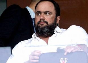 Ο Βαγγέλης Μαρινάκης στο “Ματζέσκι” για το Ρέντινγκ-Νότιγχαμ Φόρεστ