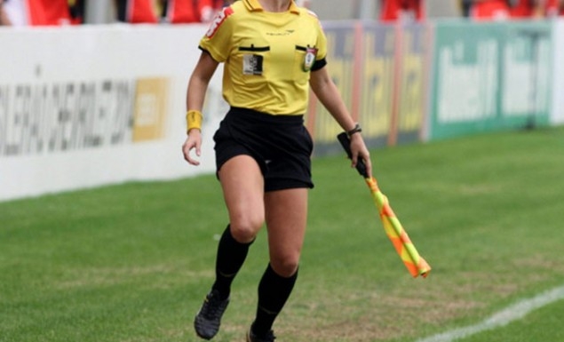 Πρόεδρος ΕΠΣ στον εισαγγελέα για εκβίαση και σεξουαλική παρενόχληση Ελληνίδας διαιτητή Πρόεδρος ΕΠΣ στον εισαγγελέα για εκβίαση και σεξουαλική παρενόχληση Ελληνίδας διαιτητή