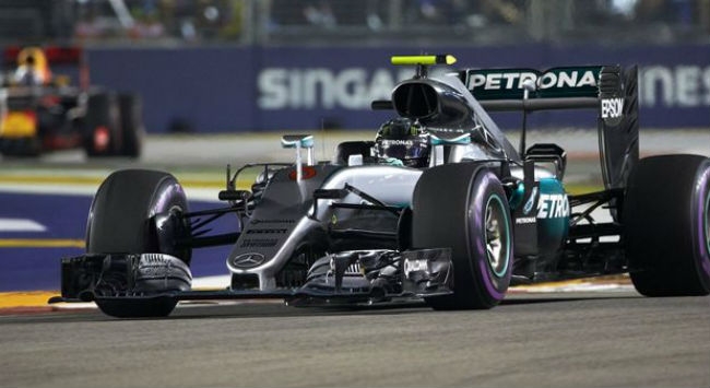 Σχεδόν … κατουρήθηκαν στη Mercedes