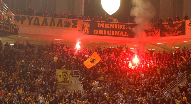 Η Βασίλισσα μας περιμένει!