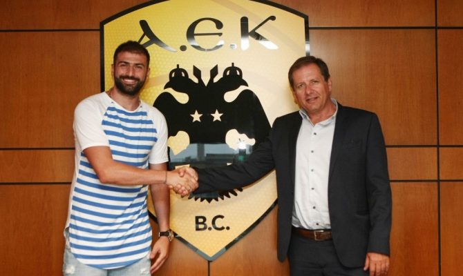 «Όπλισε» ο Βασιλειάδης