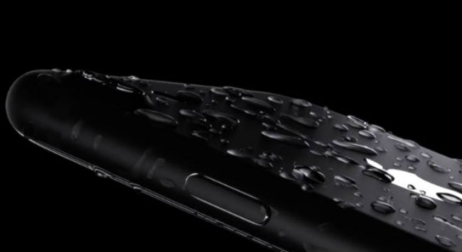 Παρουσιάστηκε το iPhone 7 απ’ την Apple!