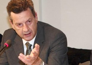 «Με Παππά, Σπάθα, Μάνταλο, Αρετόπουλο και Βοσκάκη, εμείς μπάλα δεν παίζουμε»