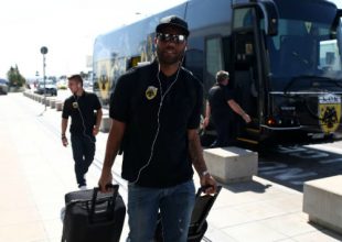 Λέσκοτ: «Λάτρεψα τους οπαδούς της ΑΕΚ – Πολύ καλός παίκτης ο Μάνταλος»