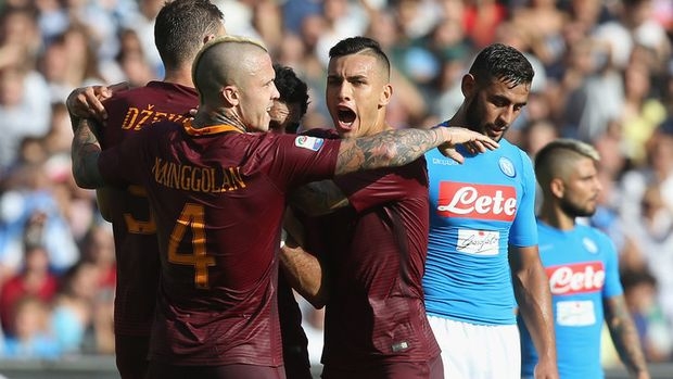 Θρίαμβος της Ρόμα στην έδρα της Νάπολι Θρίαμβος της Ρόμα στην έδρα της Νάπολι