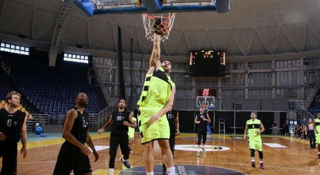 Με το δεξί ο Άρης στο Champions League Με το δεξί ο Άρης στο Champions League