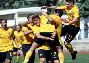 Στην πρώτη θέση της βαθμολογίας η ΑΕΚ
