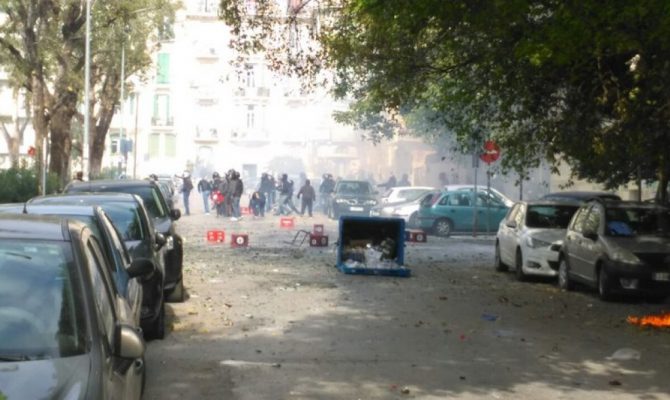 Επεισόδια οπαδών ΠΑΟΚ και Ηρακλή: Δεκατρείς οι συλλήψεις Επεισόδια οπαδών ΠΑΟΚ και Ηρακλή: Δεκατρείς οι συλλήψεις