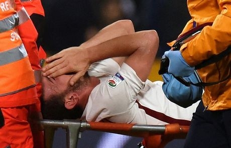 ΣΟΚ με Φλορέντσι στη Ρόμα: χάνει όλη τη σεζόν! ΣΟΚ με Φλορέντσι στη Ρόμα: χάνει όλη τη σεζόν!