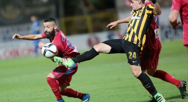 Σιώπης από την εγχώρια αγορά