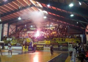 Χαμός στα Τρίκαλα για την ΑΕΚ (pics)