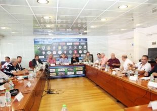 Παράταση στην αναβολή της Football League