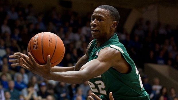 Πέθανε ο Κάμερον Μουρ, που είχε “κοπεί” από τα Τρίκαλα