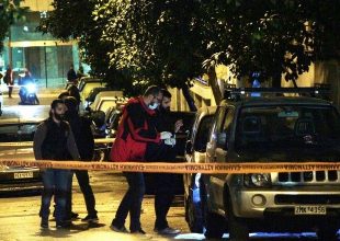 Δολοφονία στην Πανόρμου: Παραδόθηκε στην Ασφάλεια Αττικής ο χρυσαυγίτης συνταξιούχος αστυνομικός