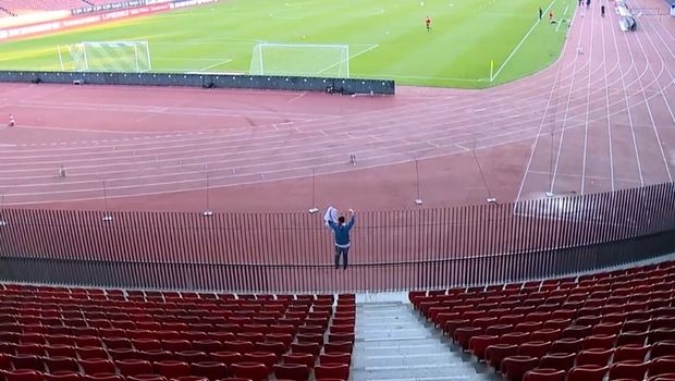 Ένας εναντίον 8.488: 14χρονος έκανε κερκίδα μόνος του σε εκτός έδρας παιχνίδι!