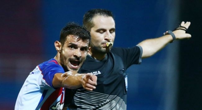 Τα όργια του Λαμπρόπουλου στη Νέα Σμύρνη! (vid) Τα όργια του Λαμπρόπουλου στη Νέα Σμύρνη! (vid)