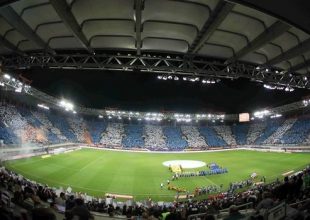 Εικόνα σοκ με τον τραυματία οπαδό της Βοσνίας! (pic)