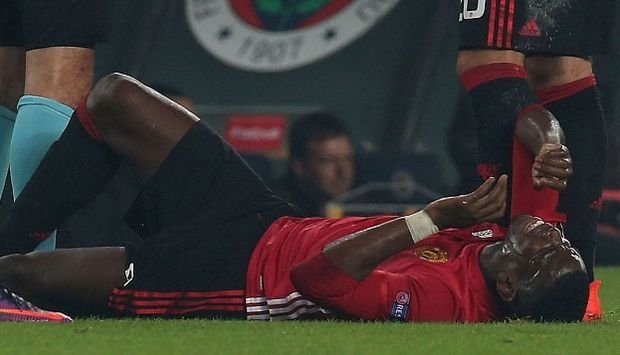 Ο Πογκμπά τραυματίστηκε και ο Μουρίνιο τον κρατούσε μέσα Ο Πογκμπά τραυματίστηκε και ο Μουρίνιο τον κρατούσε μέσα