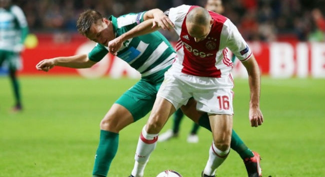 Άγρια γιούχα στους παίκτες του Παναθηναϊκού! Άγρια γιούχα στους παίκτες του Παναθηναϊκού!