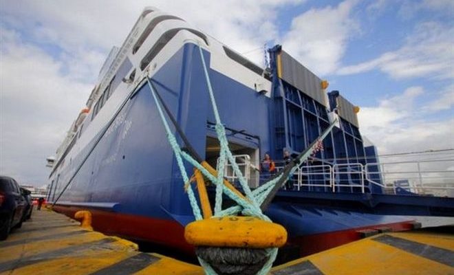 Δεμένα τα πλοία αύριο στα λιμάνια Δεμένα τα πλοία αύριο στα λιμάνια