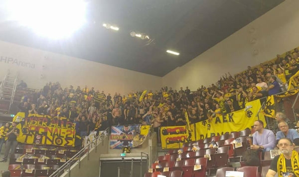 Το μεγαλύτερο χειροκρότημα σε εσάς…