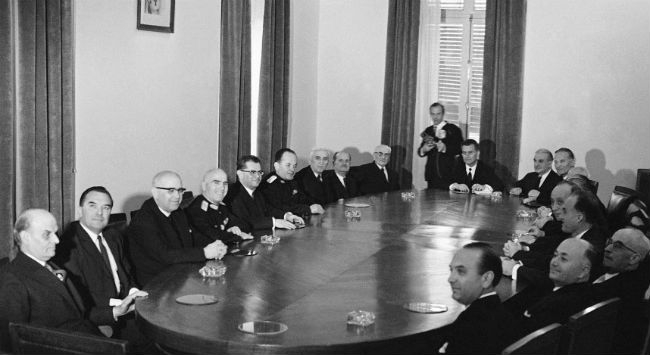 Η Χούντα που ξεχνάνε εύκολα πολλοί… Η Χούντα που ξεχνάνε εύκολα πολλοί…