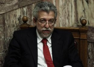 Κοντονής σε Καραμανλή: «Είστε το αυθεντικό στήριγμα της παράγκας»!