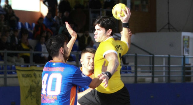 Πέρρος στο AEK1924.gr: «Παίξαμε καλό χάντμπολ ανά διαστήματα!»