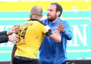 VIDEO: Το αριστερό κροσέ του Τζεμπούρ στον εισβολέα-οπαδό