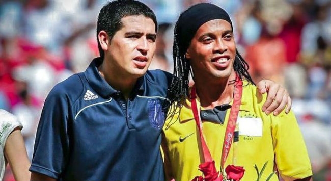 ΤΡΟΜΕΡΟ: Ροναλντίνιο και Ρικέλμε θα παίξουν στην Τσαπεκοένσε!