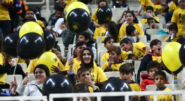 Βασιλειάδης: «Με συγκίνησε η κίνηση της ΑΕΚ»
