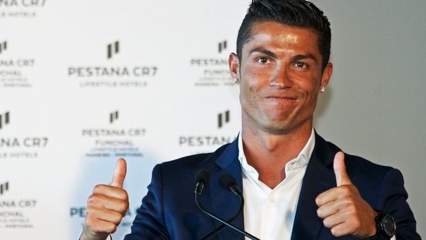 Έβαψε το μαλλί του ο Ρονάλντο (pics)