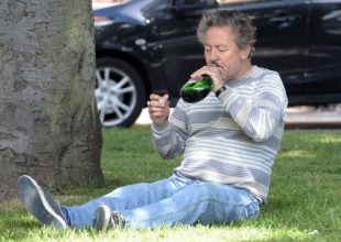 ΣΟΚ! Αλκοολικός παλιός Άγγλος διεθνής σκέφτεται την αυτοκτονία!