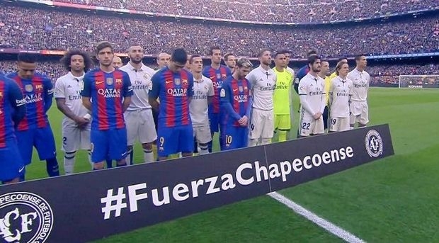 Μπαρτσελόνα και Ρεάλ τίμησαν την μνήμη των θυμάτων της Σαπεκοένσε