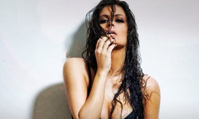 Η Μαρία Κορινθίου ολόγυμνη στο instagram
