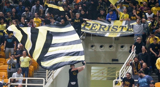 Στηρίζουμε τη Βασίλισσα, τριποντάρουμε για τα παιδιά!