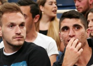 Επισκέφτηκαν Χριστουγεννιάτικο μπαζάρ, οι Μάνταλος-Μπακάκης!