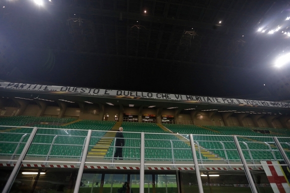 Αποχή και πανό δυσαρέσκειας απ’ τους οπαδούς της Ίντερ