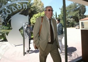 Εμπρησμός από πρόθεση στο αυτοκίνητο του Ψαρόπουλου!