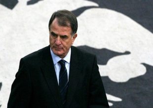 Να παραμείνει ή όχι στην ΑΕΚ ο Μπάγεβιτς;