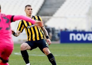 Δεν χάνει μονομαχία