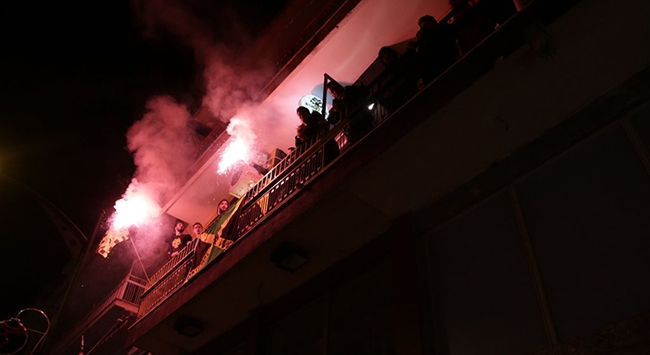 Τη νύχτα μέρα στην Κομοτηνή για Μάνταλο και Γκάλο (PICS)