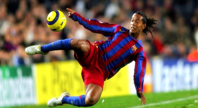 Πιθανή η άμεση επιστροφή του Ροναλντίνιο στην Μπαρτσελόνα Πιθανή η άμεση επιστροφή του Ροναλντίνιο στην Μπαρτσελόνα