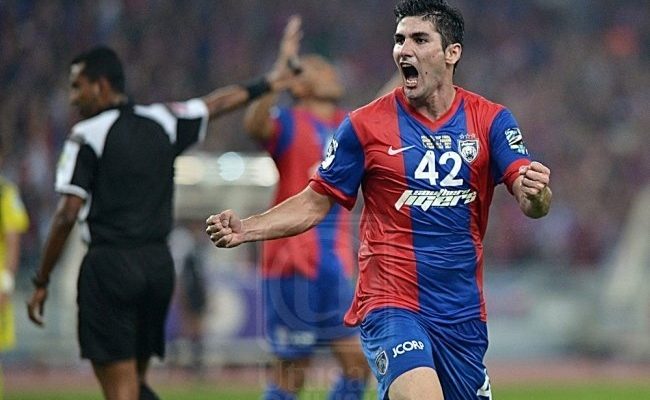 Μήνυμα Ντίας στην ΑΕΚ